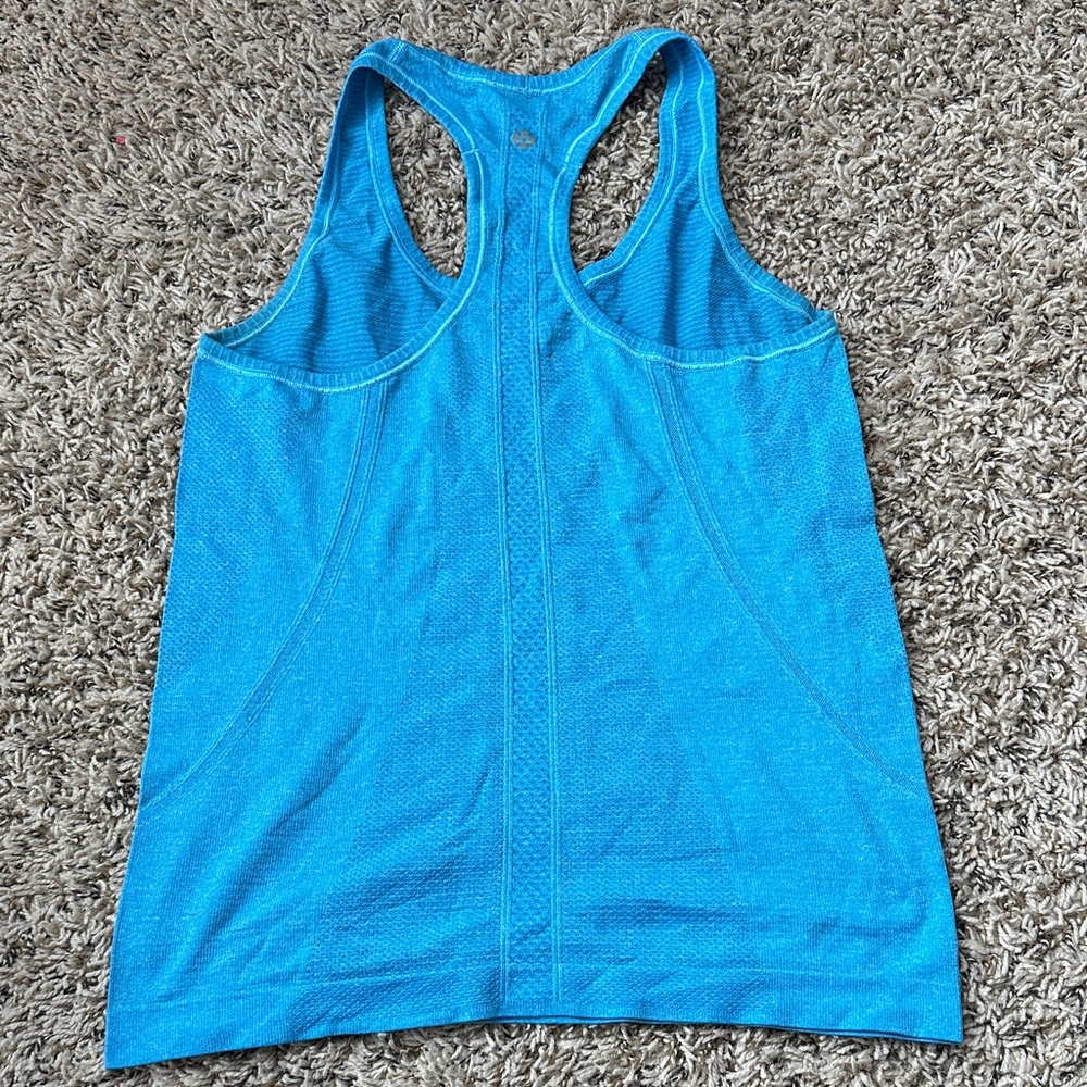 Lululemkn Swifty Tech Razorback - Picture 2 of 3